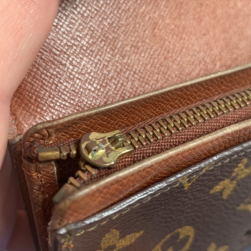 Louis Vuitton Monogram Canvas Brown & Gold Wallet - Picture 8 of 16